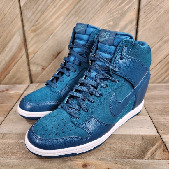 Nike Dunk Sky High Essential Hidden Wedge Womens Size 9 Dark Green 528899-300 - Picture 4 of 9